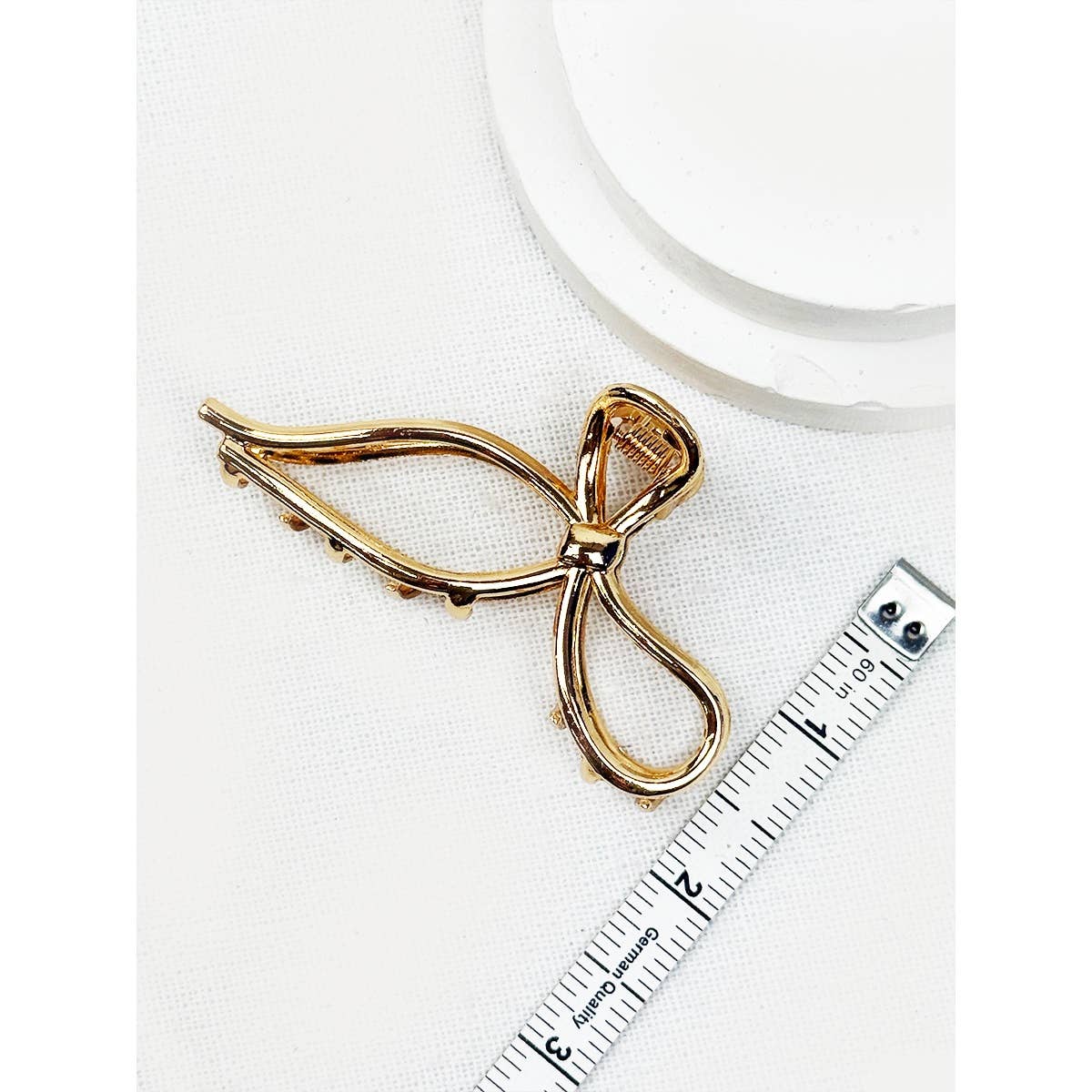 Medium Metal Bow Hair Claw Clip