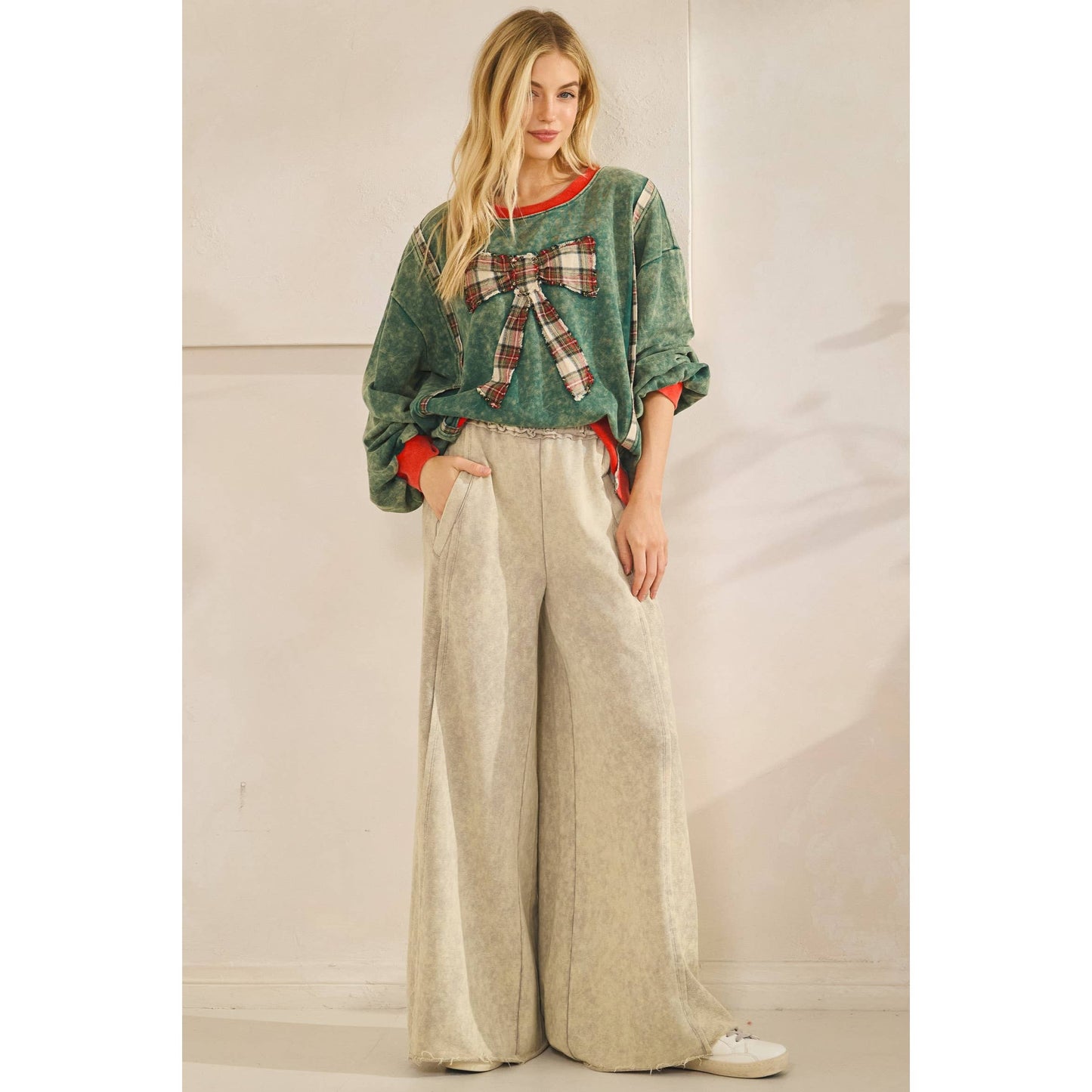 Very Merry Bow Pullover