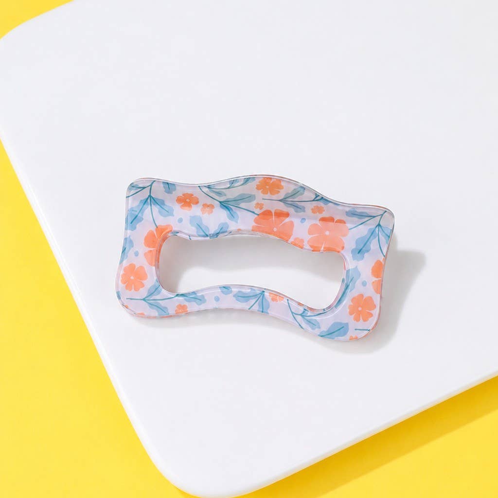 Floral Wavy Silhouette Claw Clip