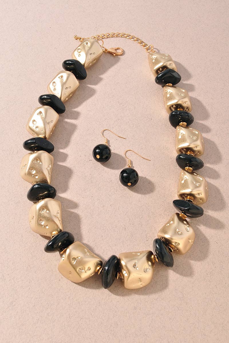 Hammered Gold & Coral Resin Beaded Necklace Set