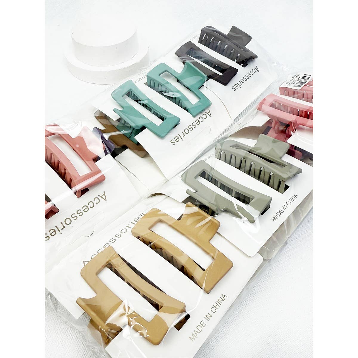Matt Duo Cut Out Rectangle Clip