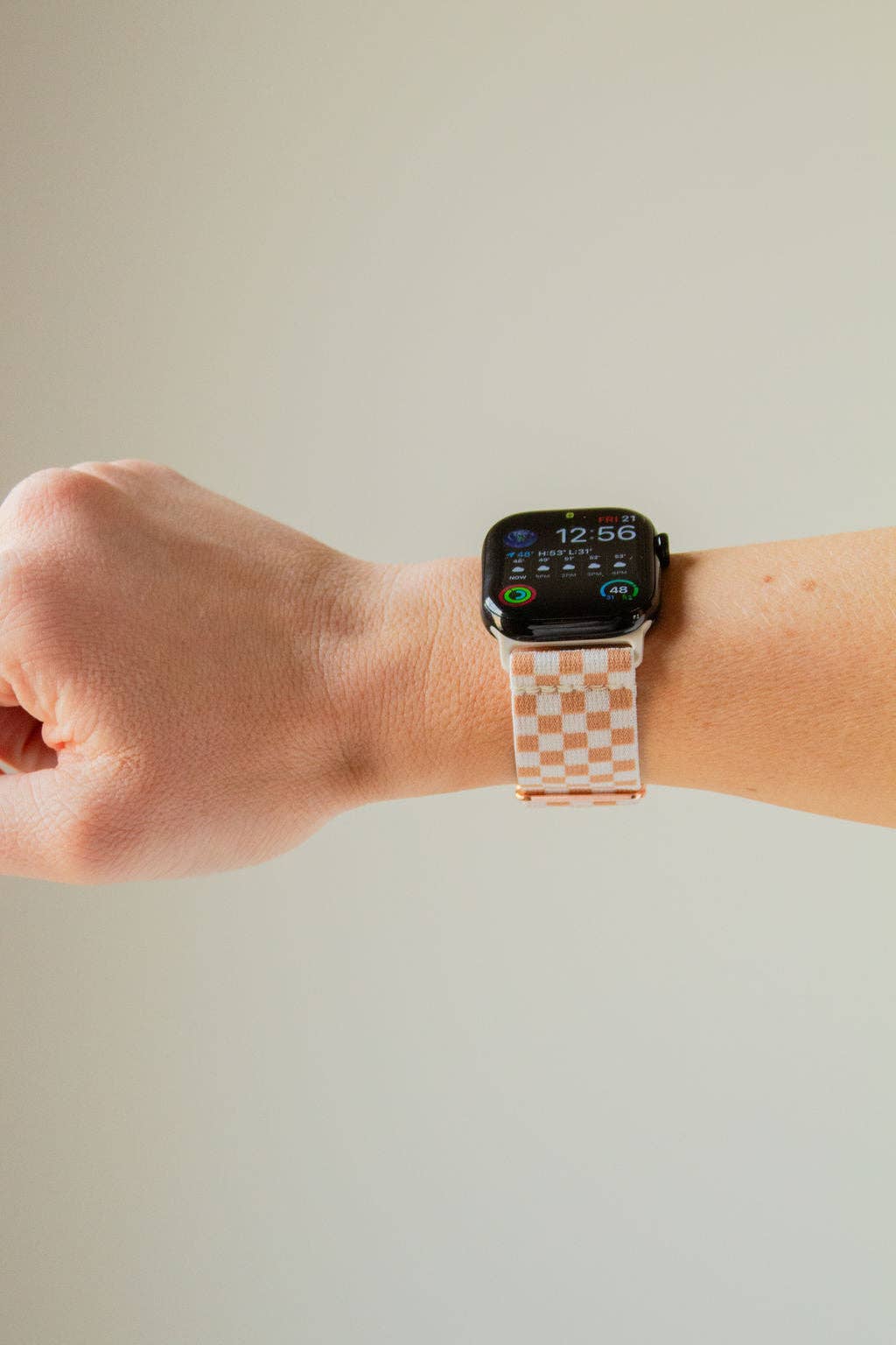 Tan Checkerboard Adjustabel Elastic
