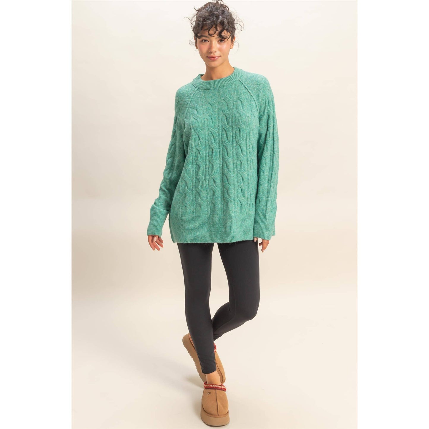 Crew Neck Cable Knit Sweater Pullover