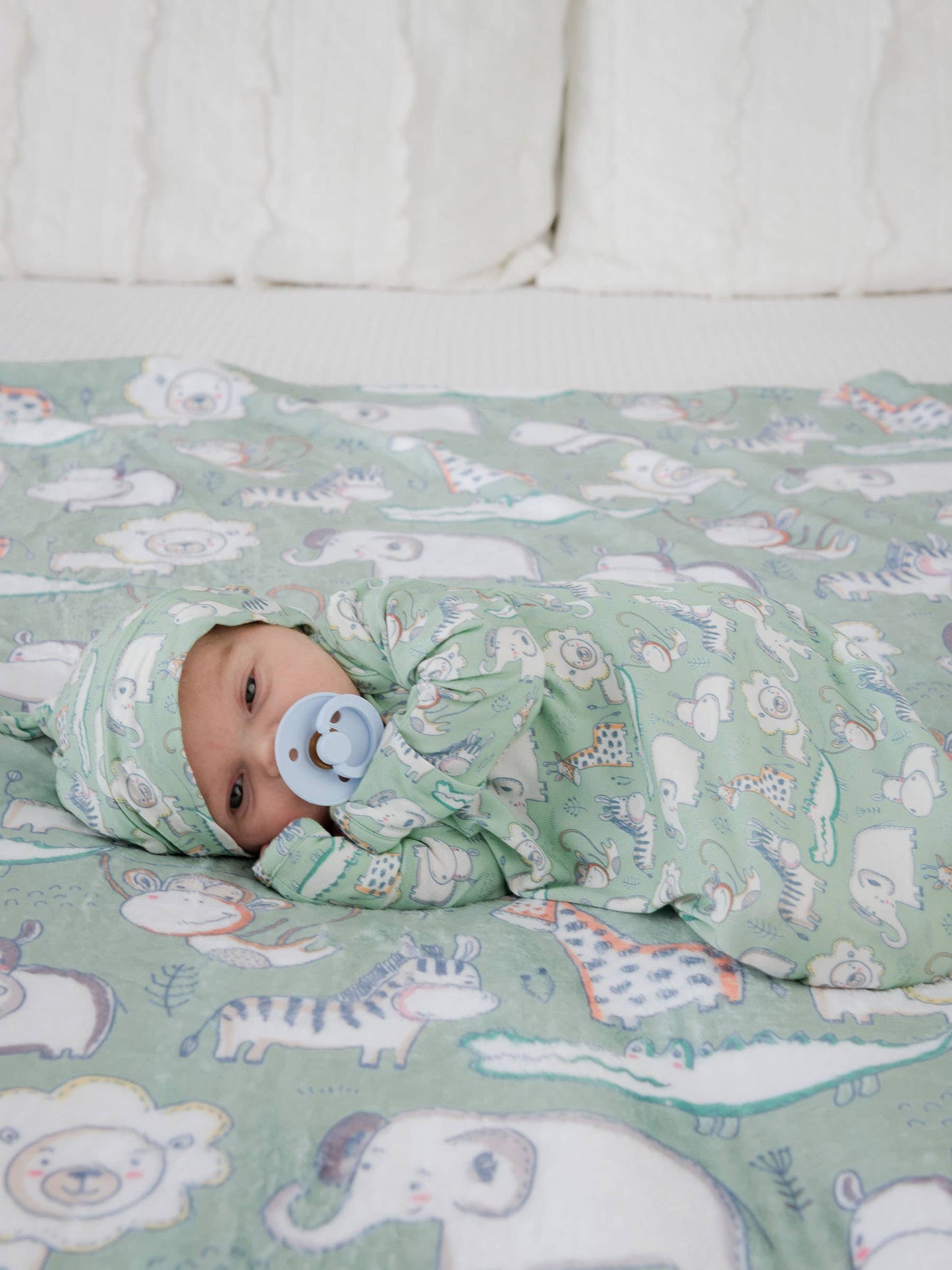 SoftSnooze™ Baby Bamboo Viscose Sage Safari Knotted Sleep Gown & Hat Set