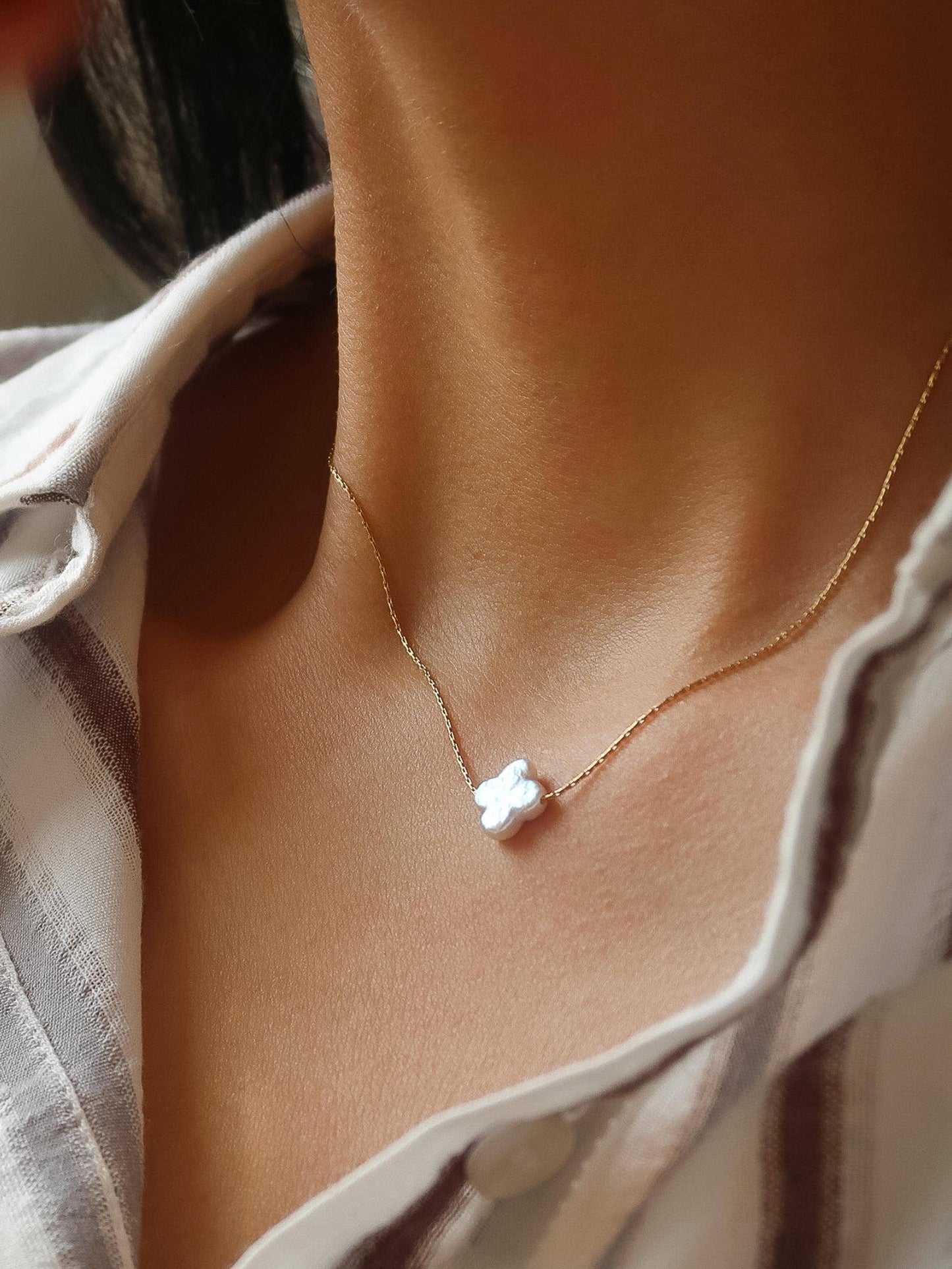 18K Gold Non-Tarnish Freshwater Pearl Clover
