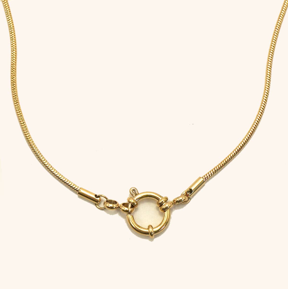 Pearl Spring Clasp Necklace