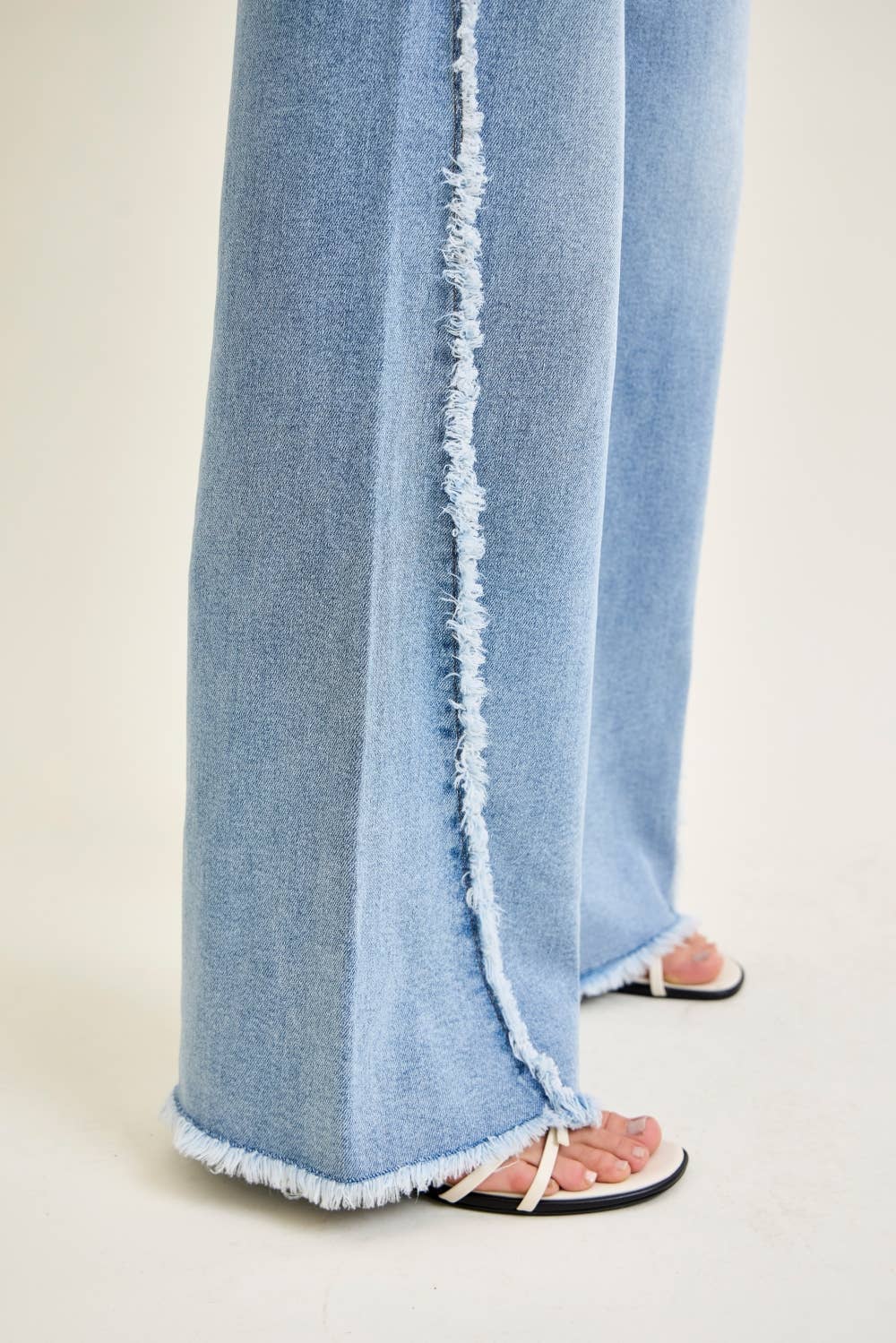 Judy Blue Jeans Raw Twisted Outseam