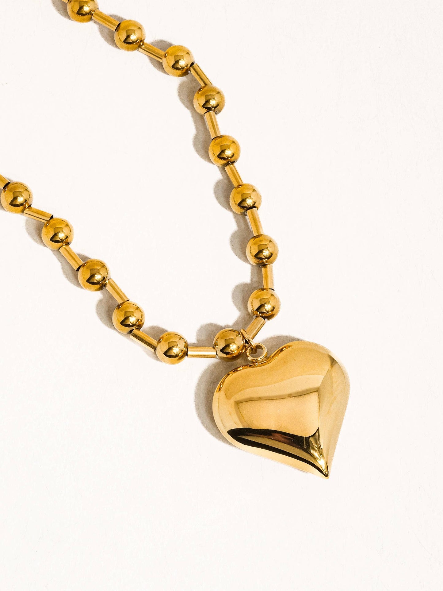 Paris 18K Gold Non-Tarnish Large Heart Chain Necklace: Yellow Gold / Link Chain