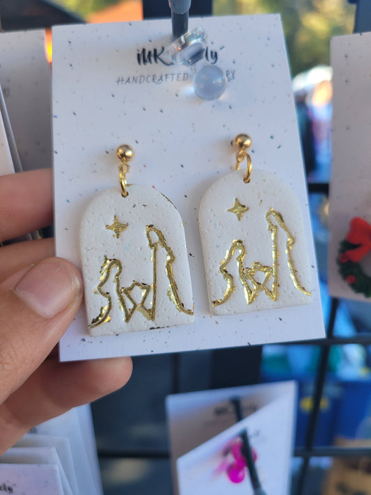 Gold Foiled Manger Scene Drops