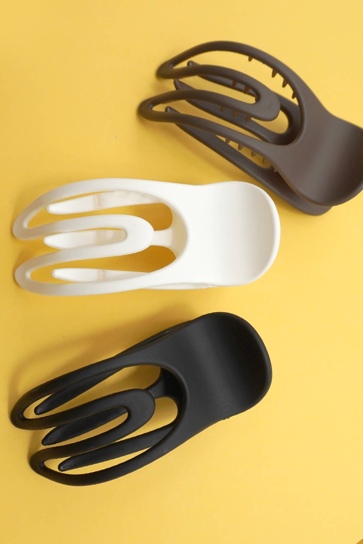 Mae Flat Hair Claw Clips