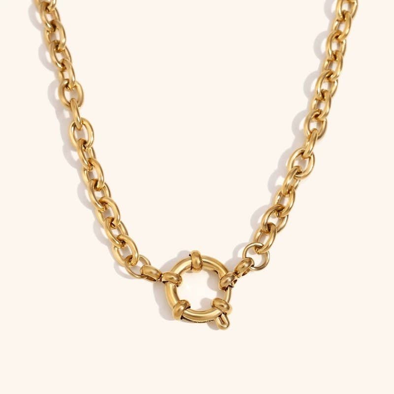 Pearl Spring Clasp Necklace