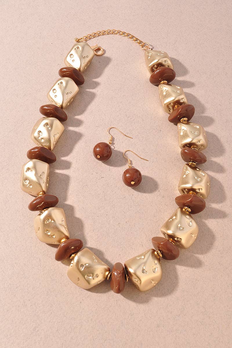 Hammered Gold & Coral Resin Beaded Necklace Set