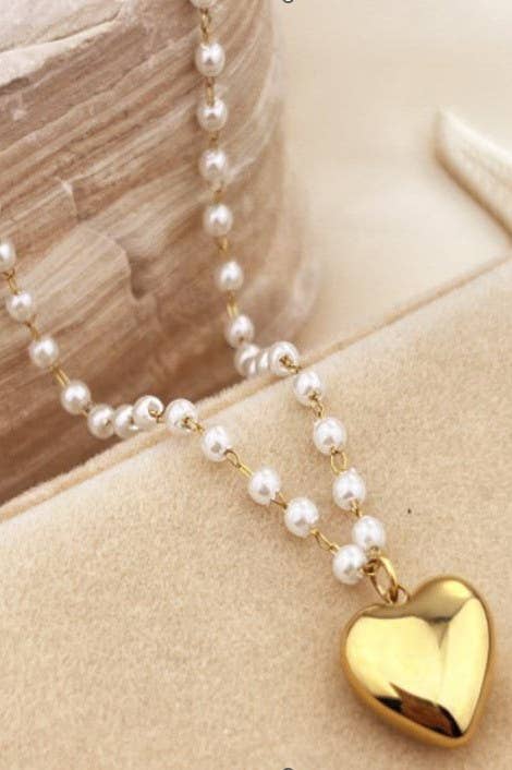 Waterproof Pearl Heart Necklace