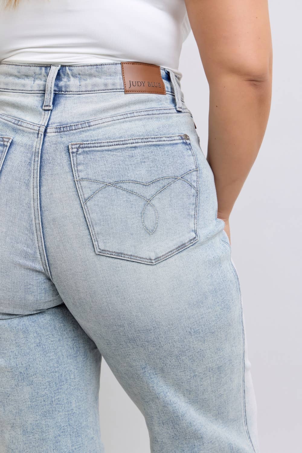 Judy Blue Jeans Tummy Control Retro Wide - Plus