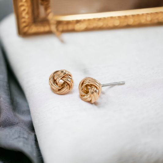 Love Knot Ear Sense Stud Earrings