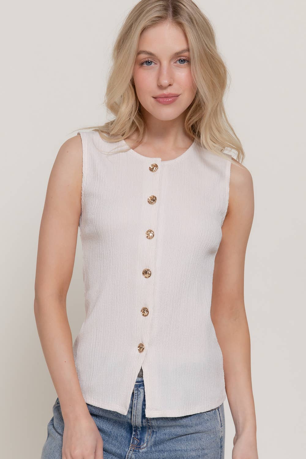 Sleeveless Textured Vest