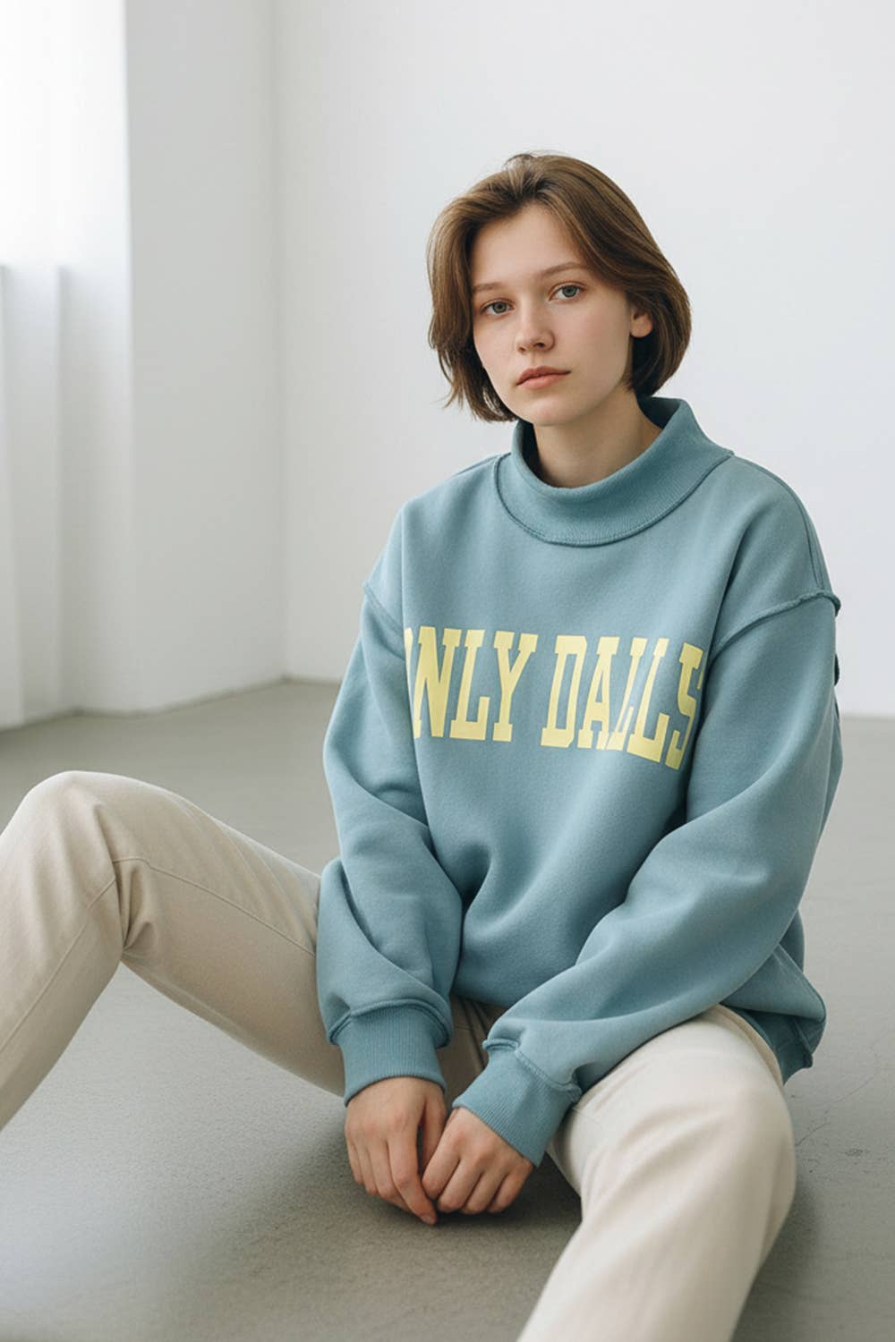 'DILLY DALLY' Mockneck Sweatshirt