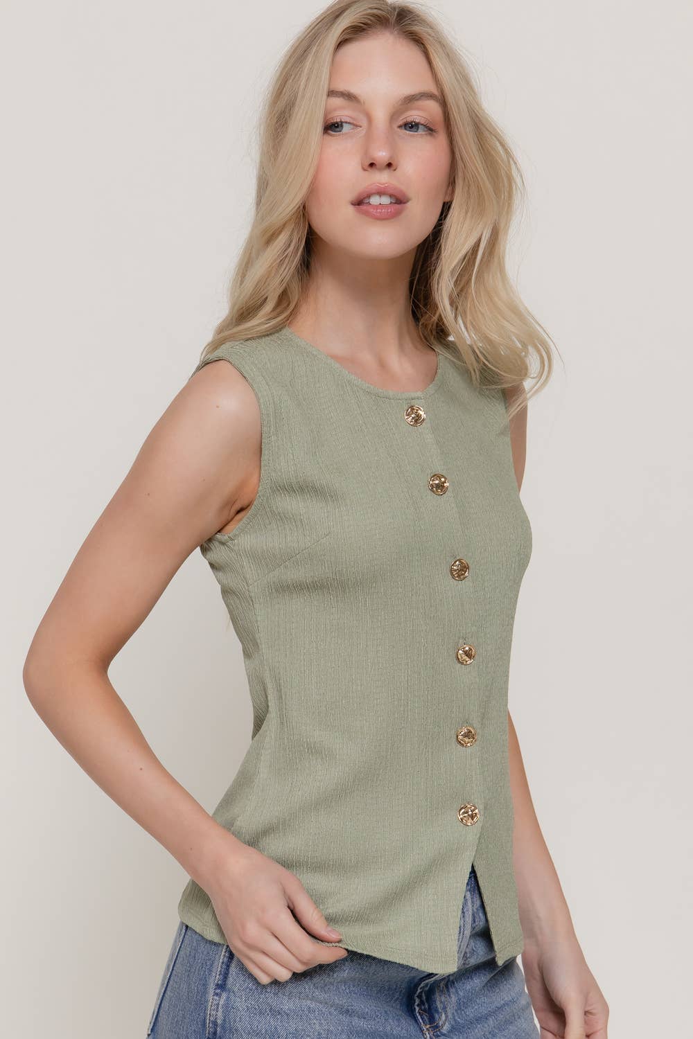 Sleeveless Textured Vest
