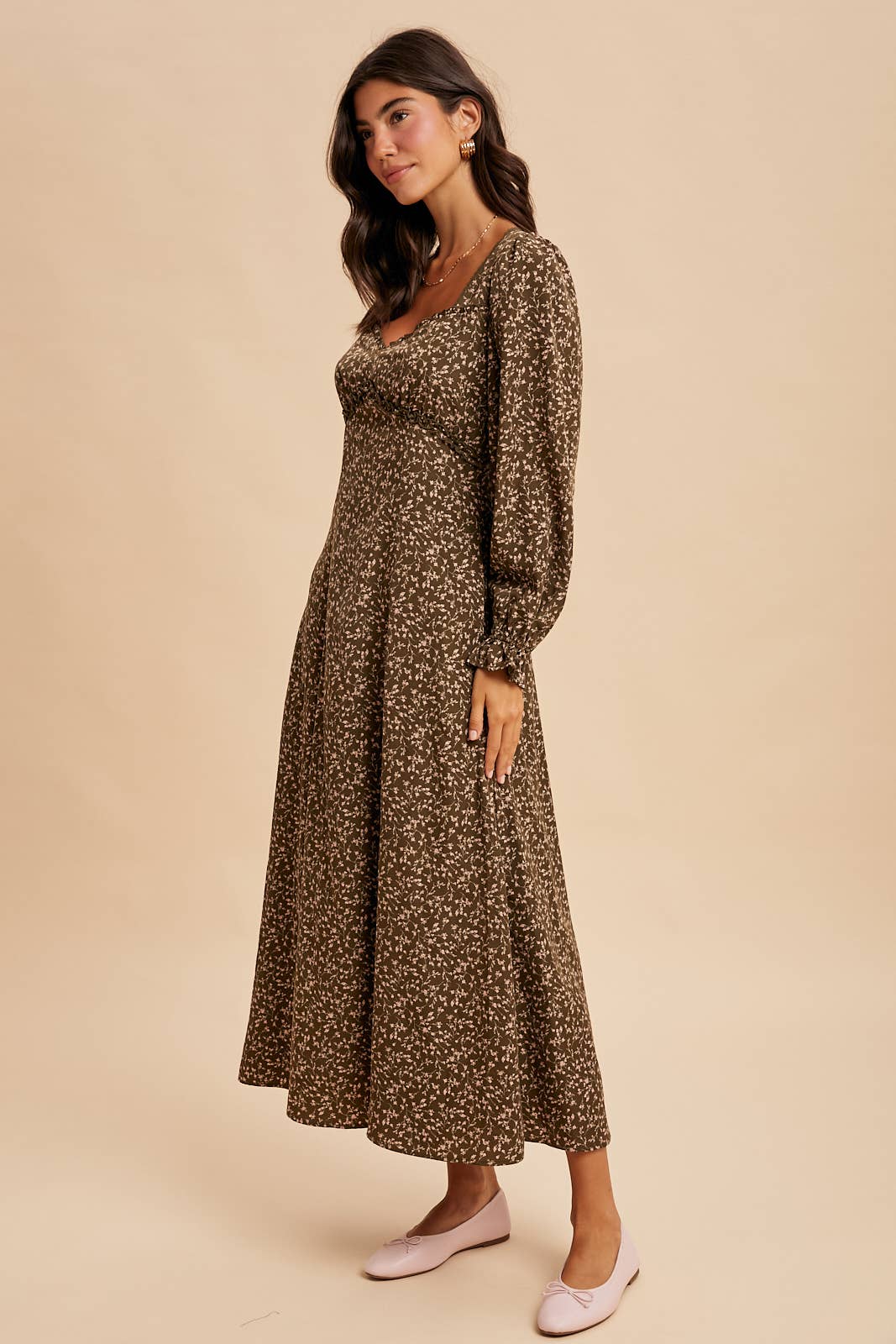 Be Her Sweetheart Midi Dress