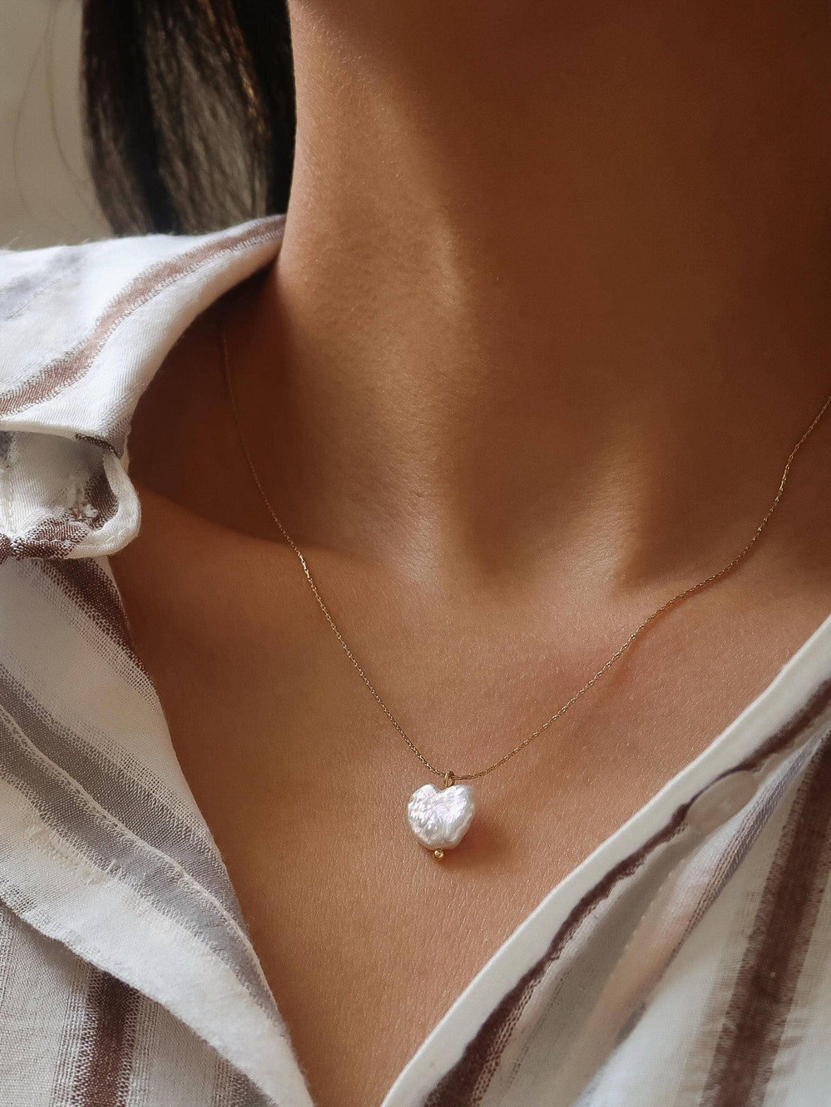 18K Gold Non-Tarnish Freshwater Pearl Clover