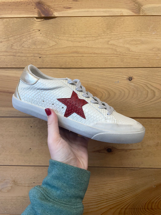 Sadie Red Star Sneakers