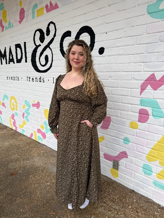 Be Her Sweetheart Midi Dress