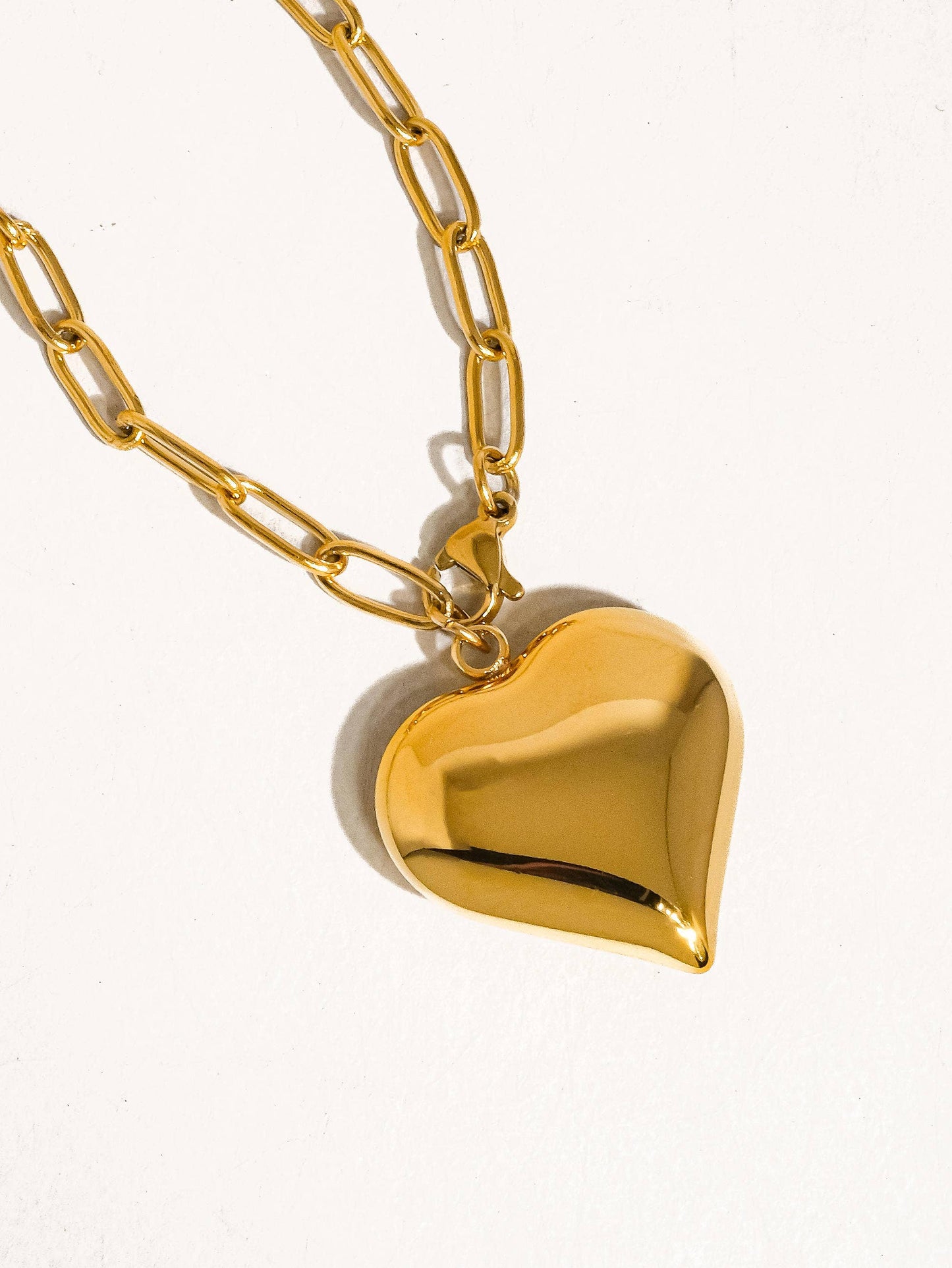 Paris 18K Gold Non-Tarnish Large Heart Chain Necklace: Yellow Gold / Link Chain