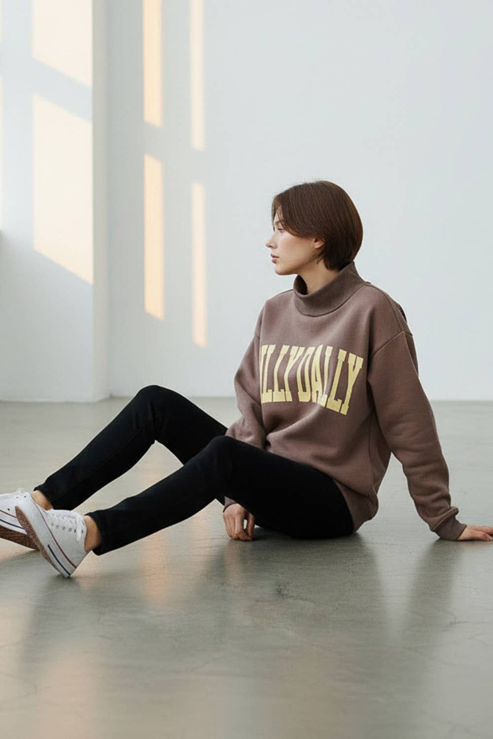 'DILLY DALLY' Mockneck Sweatshirt