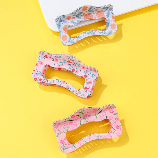 Floral Wavy Silhouette Claw Clip