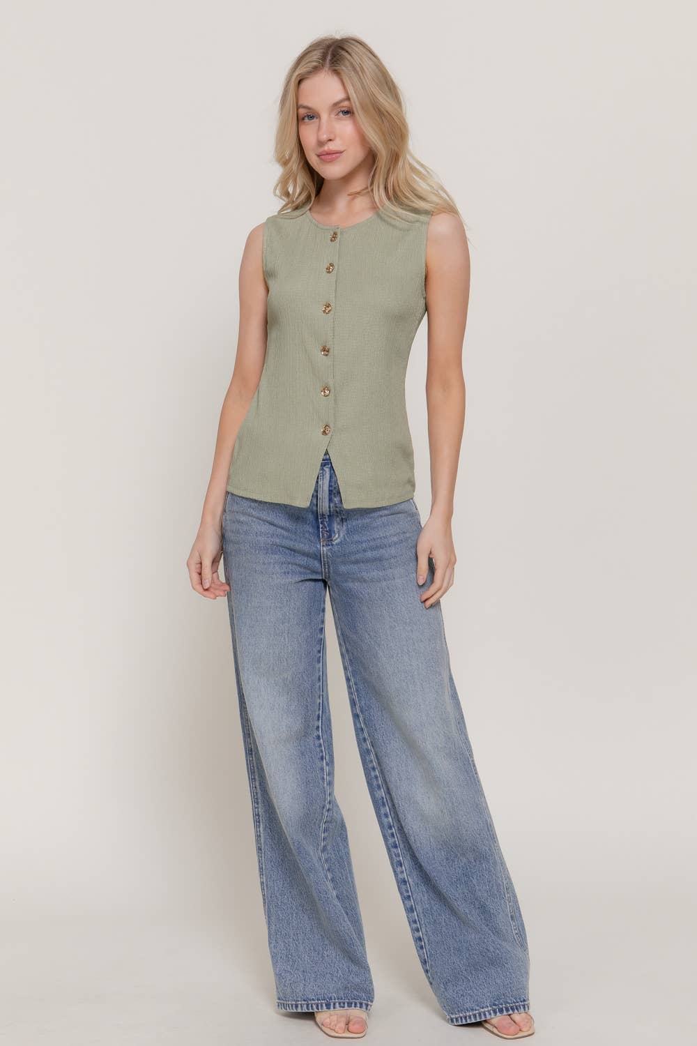 Sleeveless Textured Vest