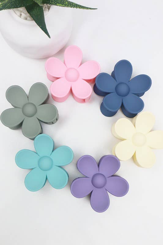 Daisy Matte Hair Claw