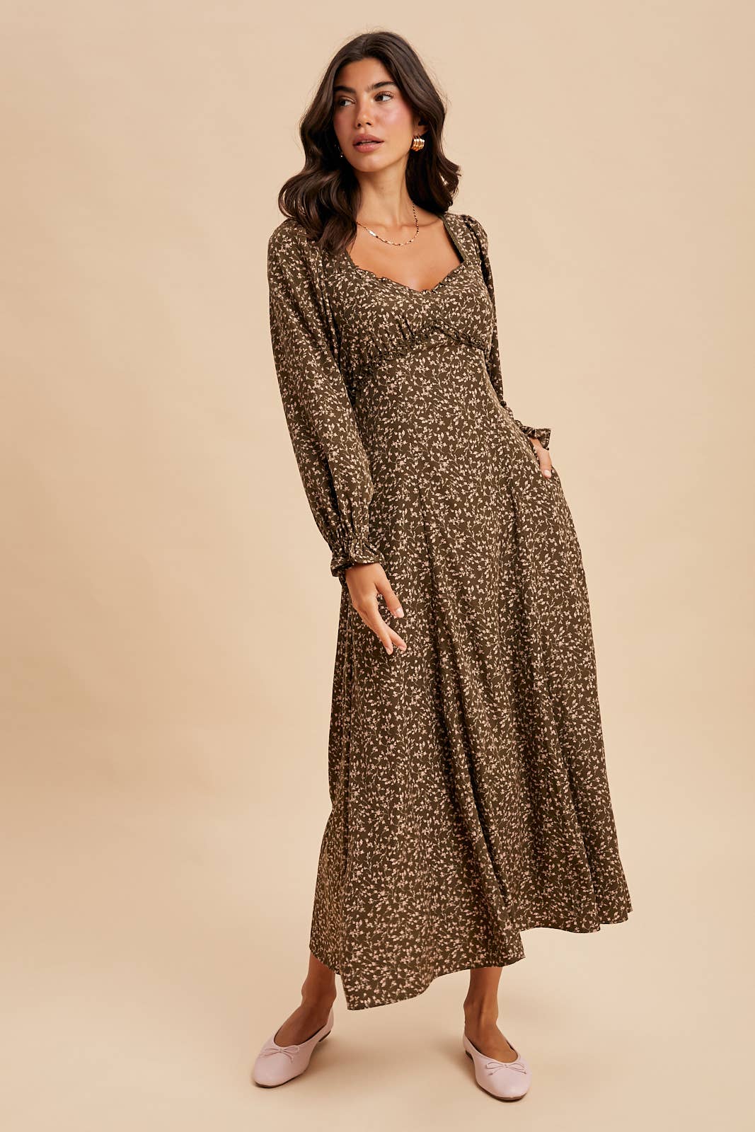Be Her Sweetheart Midi Dress
