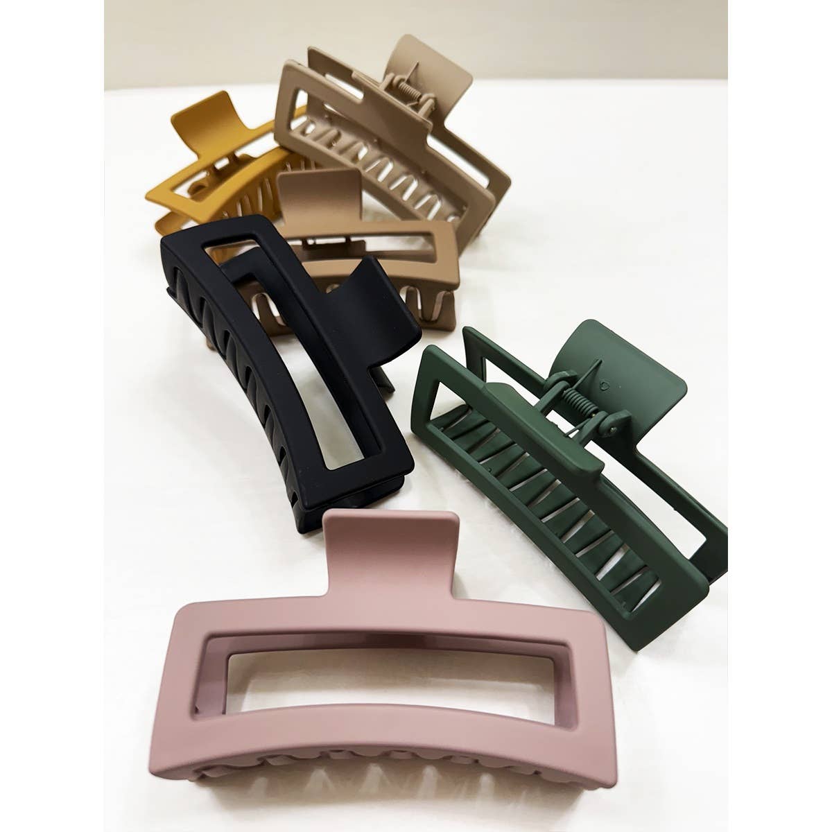 Jumbo Cut Out Rectangle Hair Claw Clip